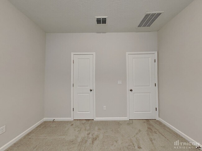 Building Photo - 298 Charlie Way