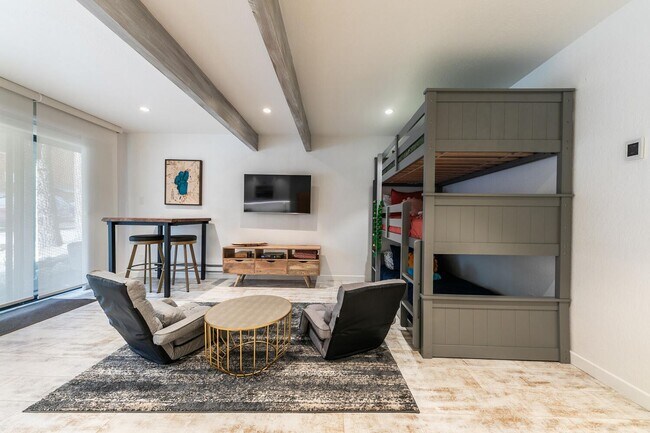 Building Photo - Perfect Tahoe Retreat