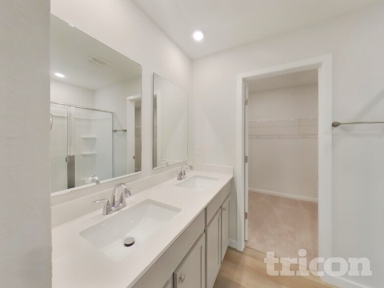 Building Photo - 56 Brazil Nut Cir