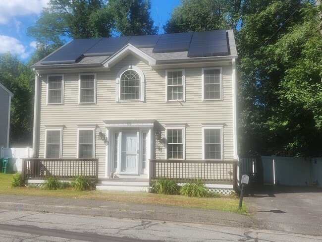 Primary Photo - 105 Sanborn St