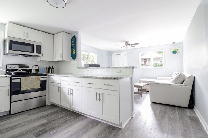 Building Photo - 2213 Fitzgerald Ave