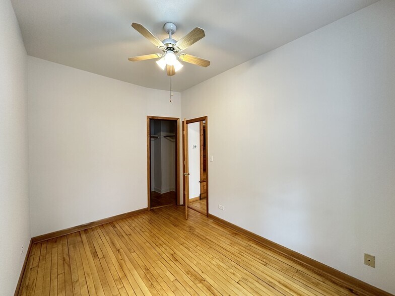 Building Photo - 843 N Maplewood Ave