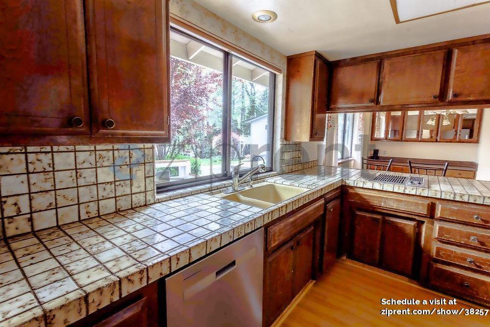 Building Photo - 11034 Juanita Ct