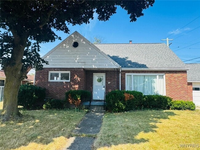 Primary Photo - 10 Ontario Dr
