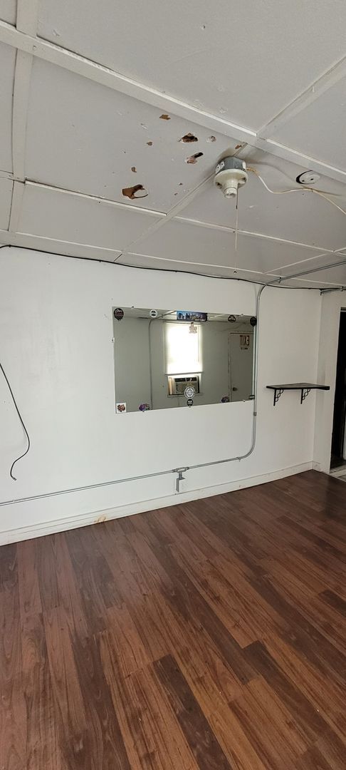 Building Photo - Commercial RENTAL