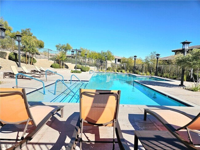 Building Photo - 12374 Skyracer Dr