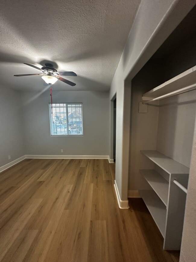 Building Photo - 1111 87th Ave