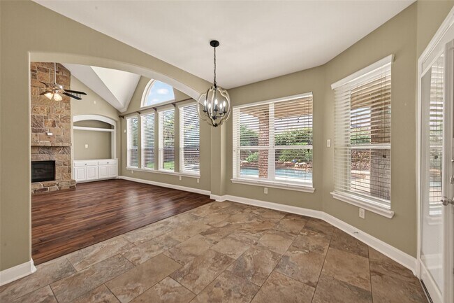 Building Photo - 28602 Hayden Park Dr