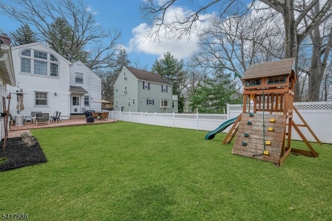 Building Photo - 21 Ridgedale Ave