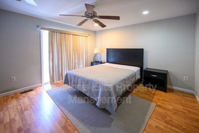 Building Photo - 44 S Orange Ave