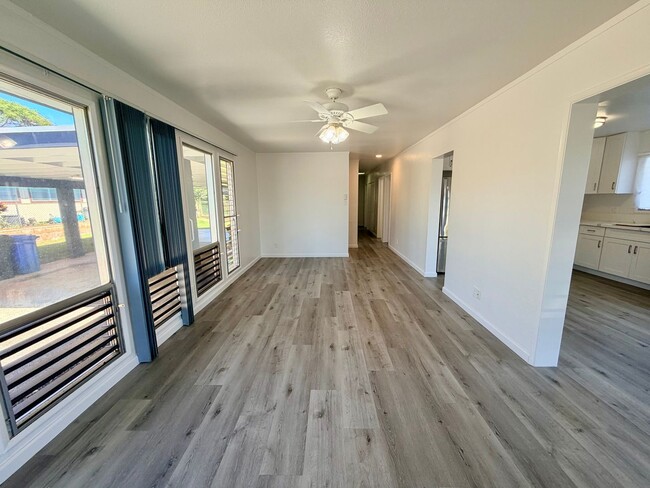 Building Photo - Newly Renovated 5BR/2BA Home – Move-In Ready in Pearl City
