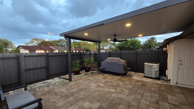 Building Photo - 4737 SW 135th Pl