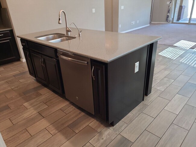 Building Photo - Exceptional Cooley Station Rental: 3-Bed, 2-Bath Home with Office/Den, Gourmet Kitchen, and Commu...