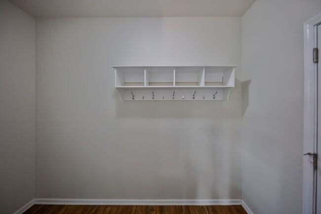 Building Photo - 2564 Retreat Cir
