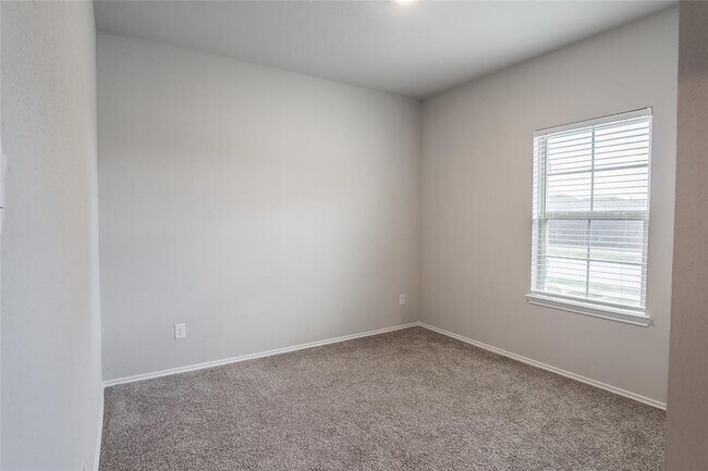 Building Photo - 21003 Seneca Willow Wy