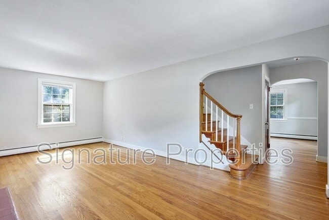 Building Photo - 6731 Forest Hill Ave