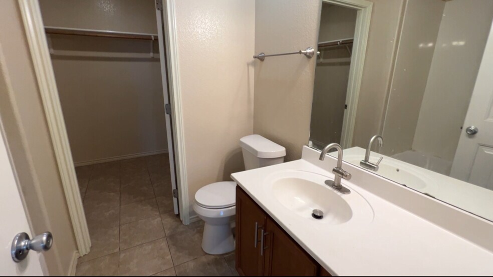 Building Photo - 8824 Cowboy Rose Ln