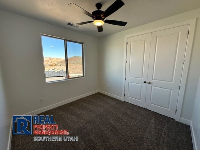Building Photo - Large Home in Firerock