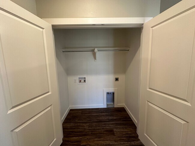 Building Photo - Pre-leasing for June: Frenship ISD!