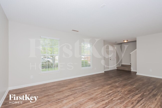 Building Photo - 145 Golden Valley Dr