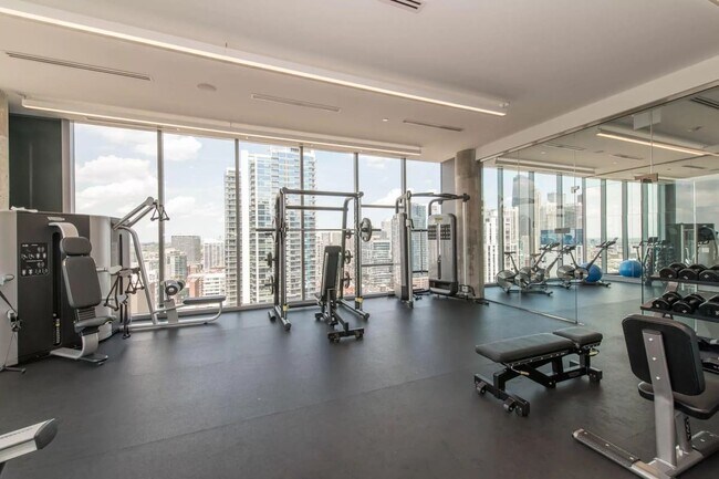 Building Photo - 444 N Wells St