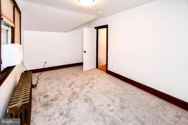 Building Photo - 1308 45th Pl SE