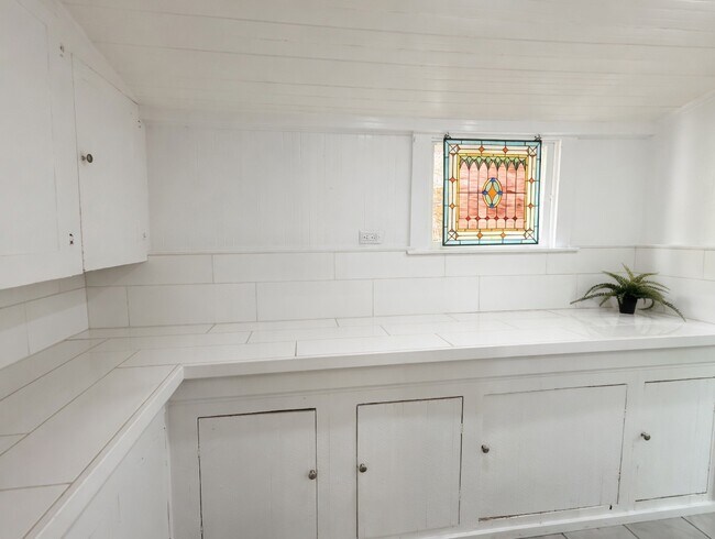 Building Photo - 70 Greenstone Terrace