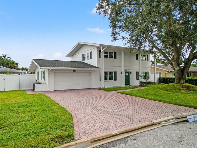 Building Photo - 4000 14th Way NE