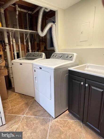 Building Photo - 402 Kojun Ct