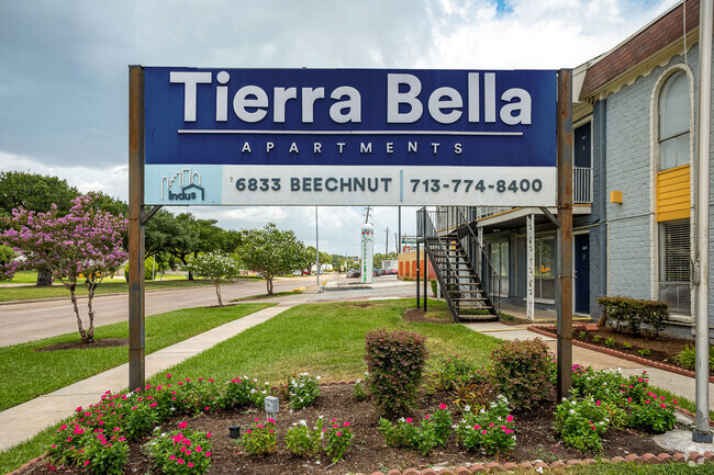 Building Photo - Tierra Bella