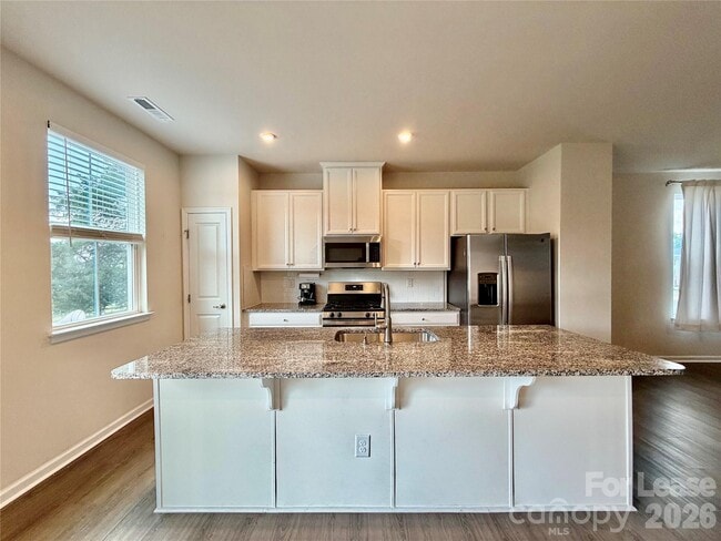 Building Photo - 2662 Grantham Place Dr