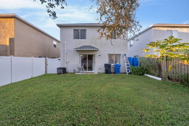 Building Photo - 12949 Fennway Ridge Dr