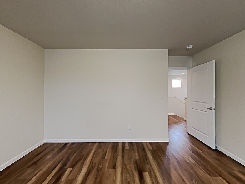 Building Photo - 9011 NE 165th Ave