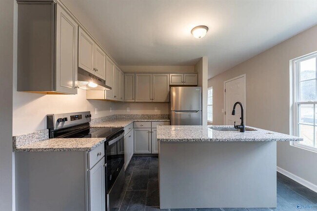 Building Photo - 3708 Valleydale Rd NW