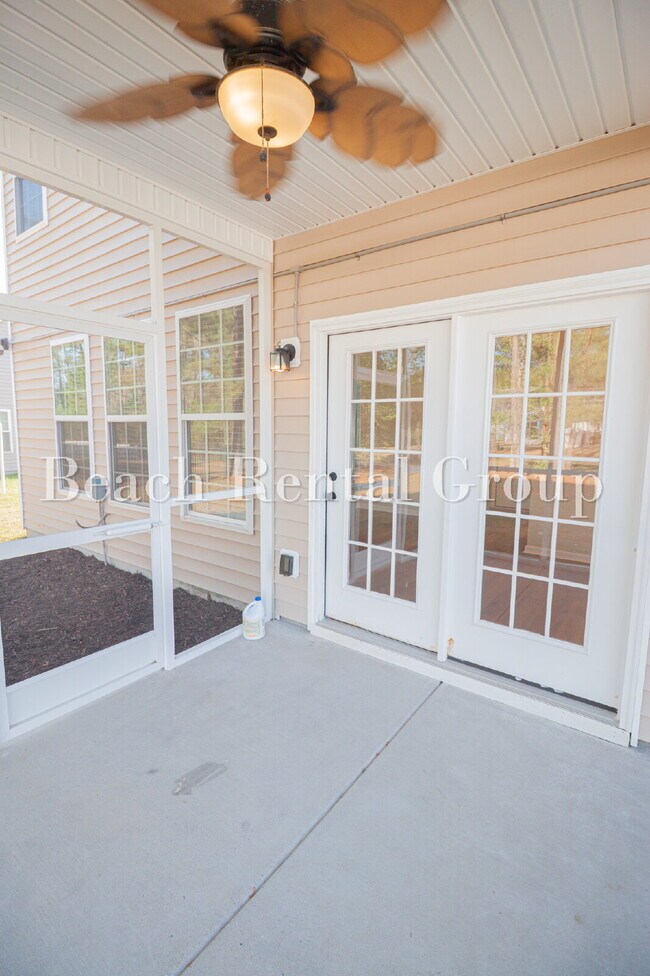 Building Photo - 4 Bedroom in Loris with Screened Patio