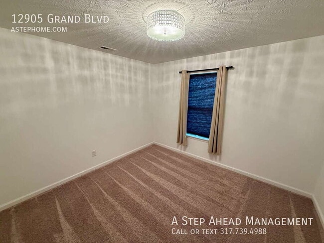 Building Photo - 12905 Grand Blvd