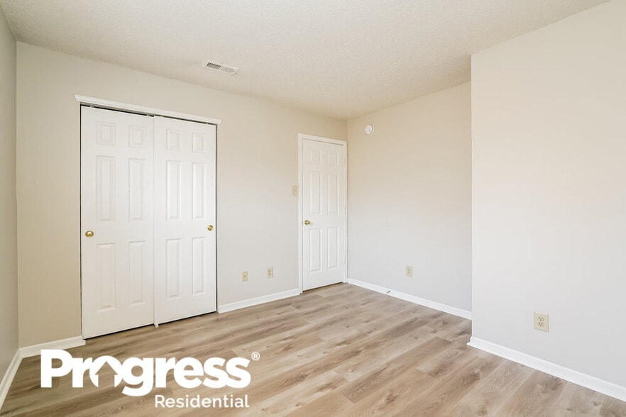 Building Photo - 3012 Earlswood Ln