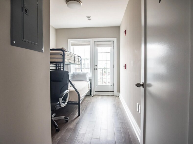 Building Photo - 3555 16th St NW