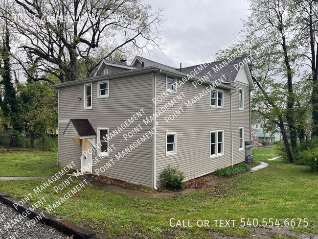 Building Photo - 904 Campbell Ave SW