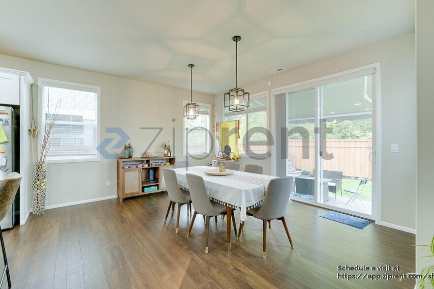 Building Photo - 19033 129th St E