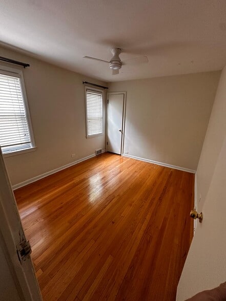 Building Photo - 5238 N Larned Ave