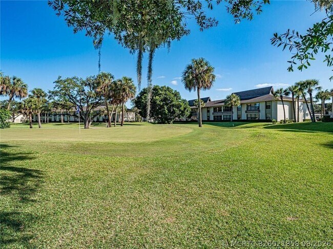 Building Photo - 32 Plantation Dr