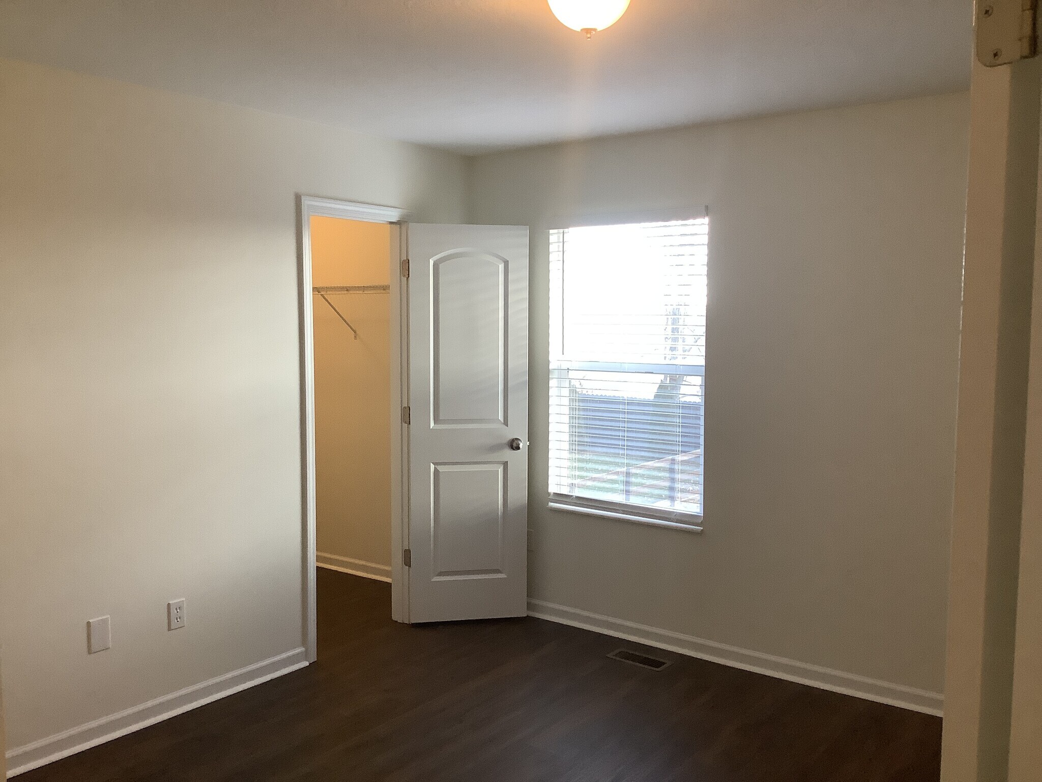 Building Photo - 9911 Codyview Dr