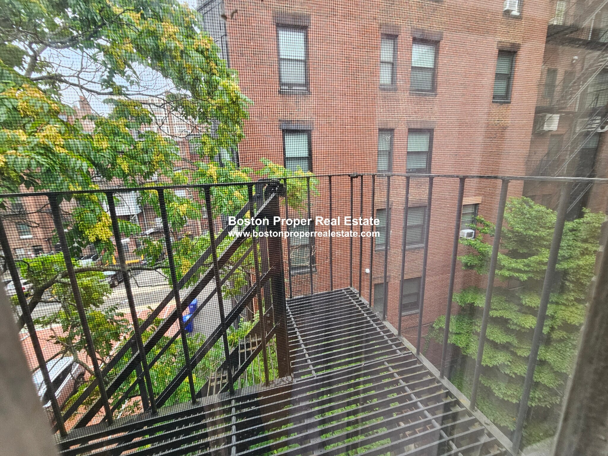 Building Photo - 429 Marlborough St