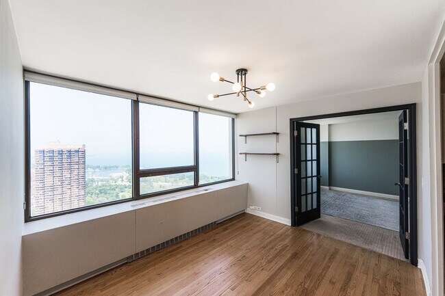 Building Photo - 2800 N Lake Shore Dr