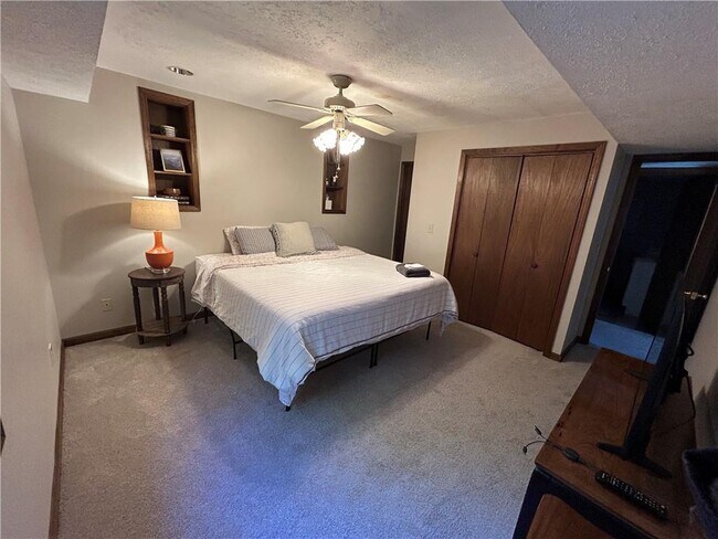 Building Photo - 2716 Peachtree Walk