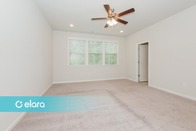 Building Photo - 351 Caledonia Ct