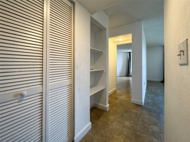 Building Photo - 10500 SW 108th Ave