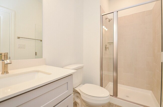 Building Photo - 3811 Hermitage Dr