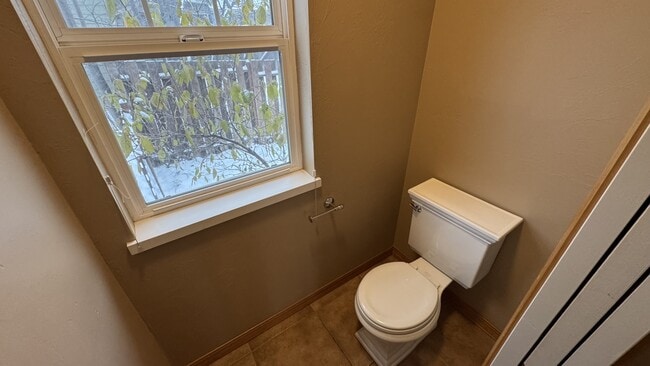 Building Photo - 3003 Oliver St